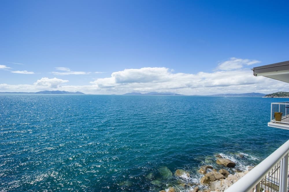 Plaj/okyanus manzarası