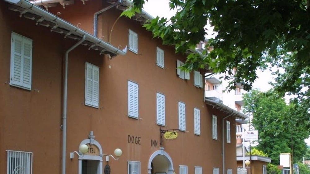 Doge Inn