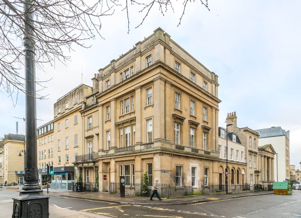 The Halcyon Apartments Henry Street