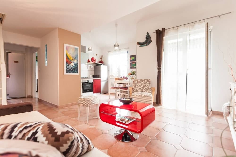 Apartment Lucija 2 with unique details