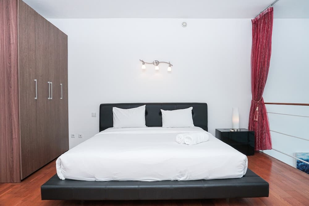 Elegant and Spacious 1BR Apartment at Citylofts Sudirman