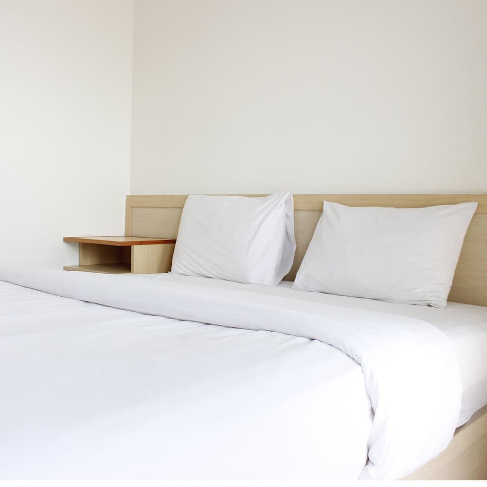 Relaxing Studio Apartment at Parahyangan Residence with Mountain View