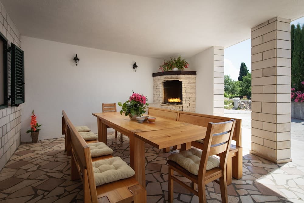 Barbekü/piknik alanı