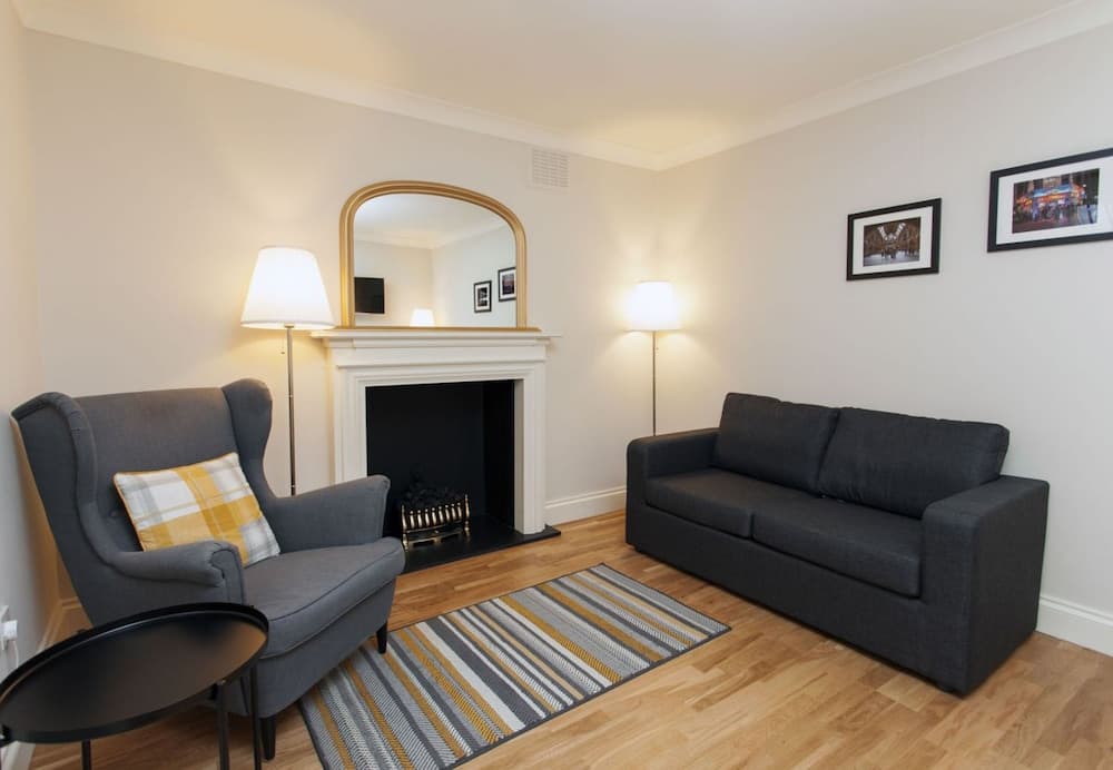 Victoria Charming Atmosphere