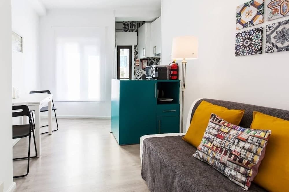 Olive 3 - Downtown Porto by the Metro