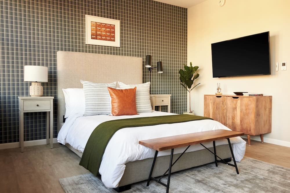 Kasa Cadillac Square Detroit