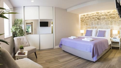 Sea Pearl Apartments by DuHomes