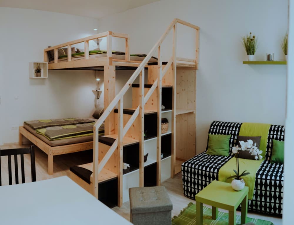 Modern City Apartment Near Central Park
