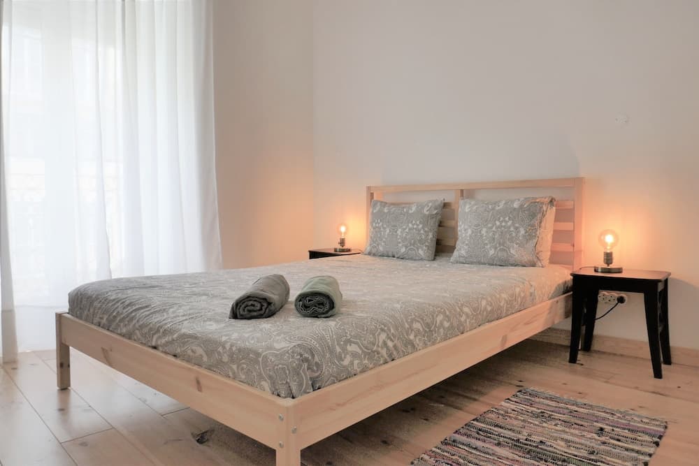 TT Anjos Lisbon Rooms