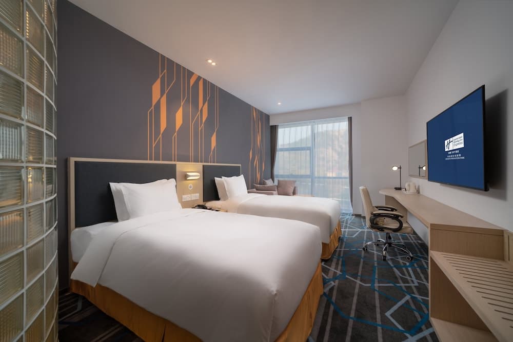 Holiday Inn Express Qingdao Innovation Park by IHG