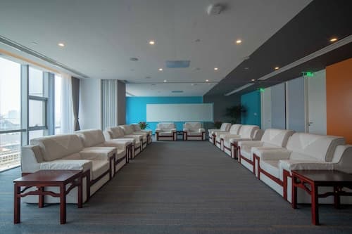 Holiday Inn Express Qingdao Innovation Park by IHG