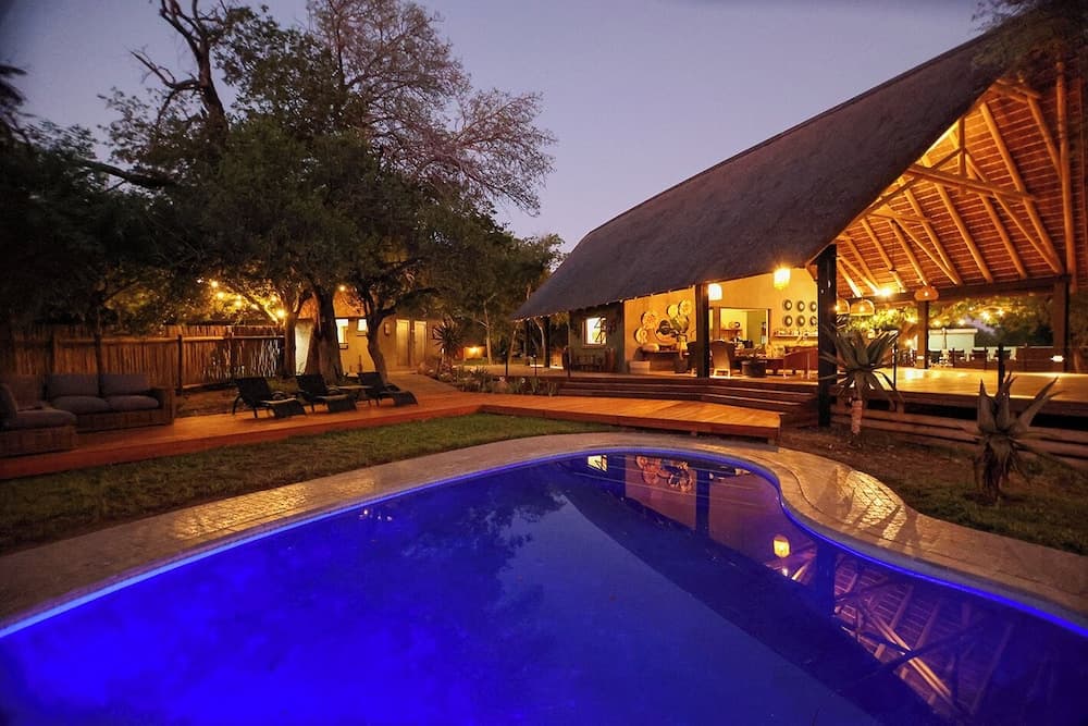 Tomo Safari Lodge