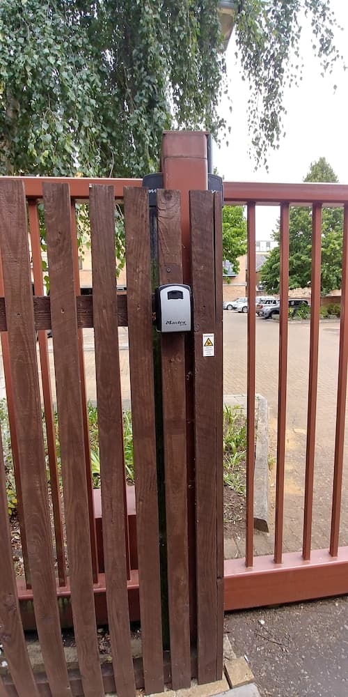 Konaklama yerinin ön cephesi