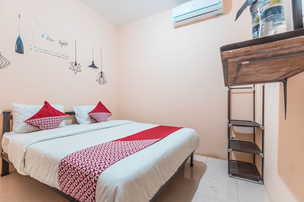 Super OYO 2034 Eden Guest House