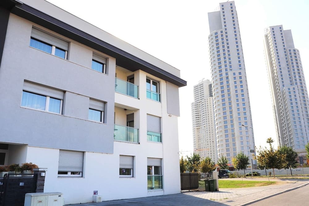 Foxxy Apartments
