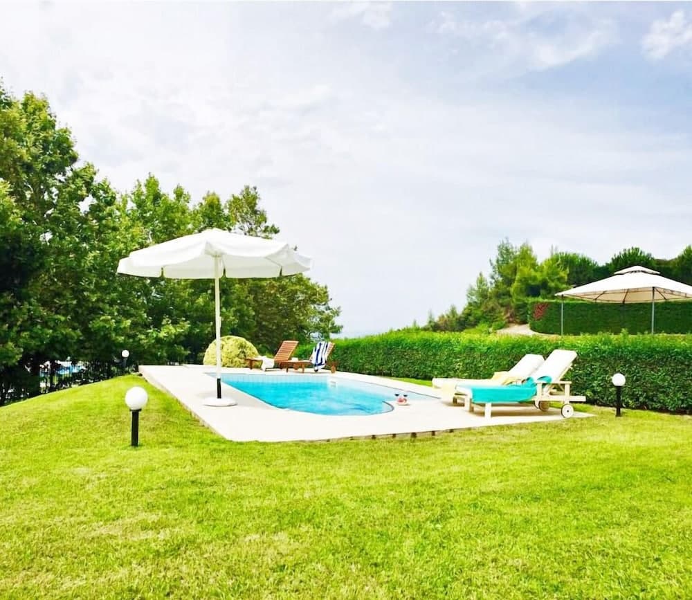 Monad Villa Hellas Hanioti