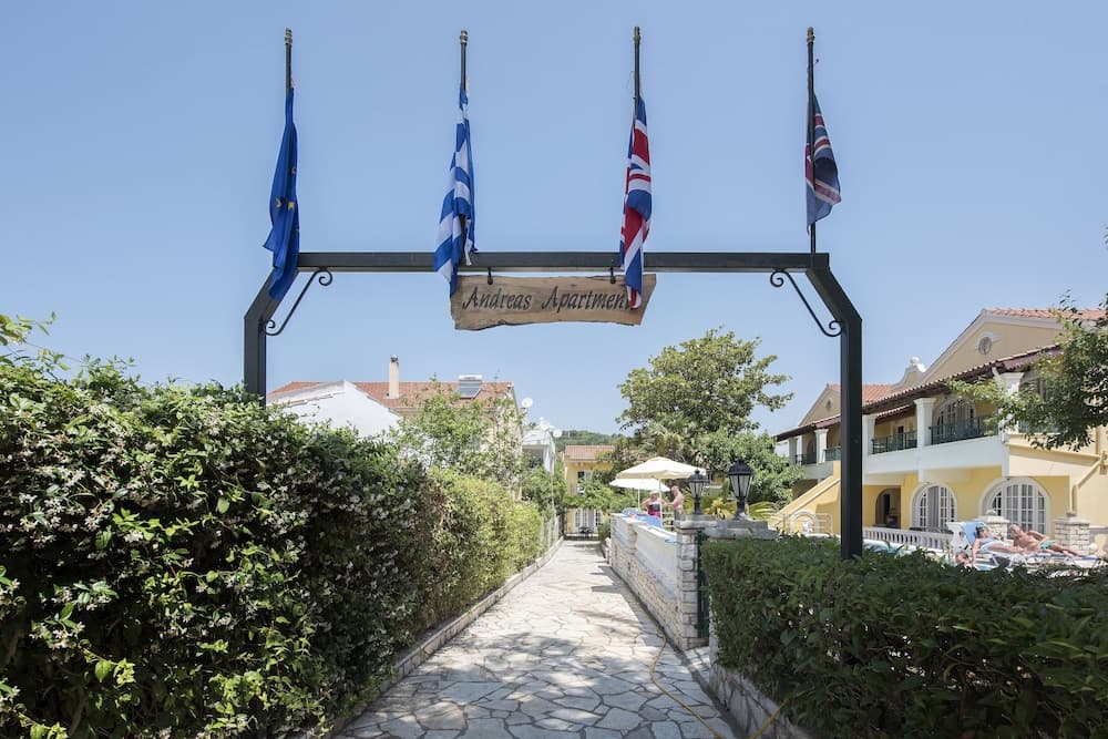 Konaklama yerinin ön cephesi