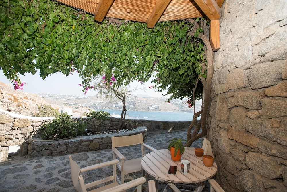 Villa Anemoessa Royal Violet with pool
