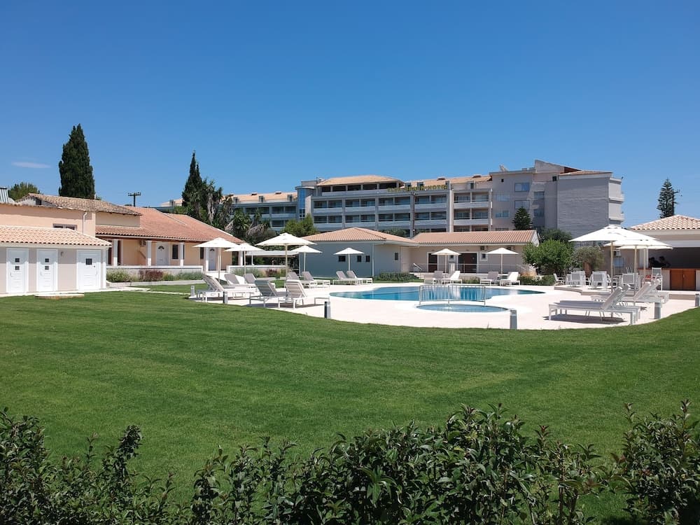 Santos Luxury Apartments