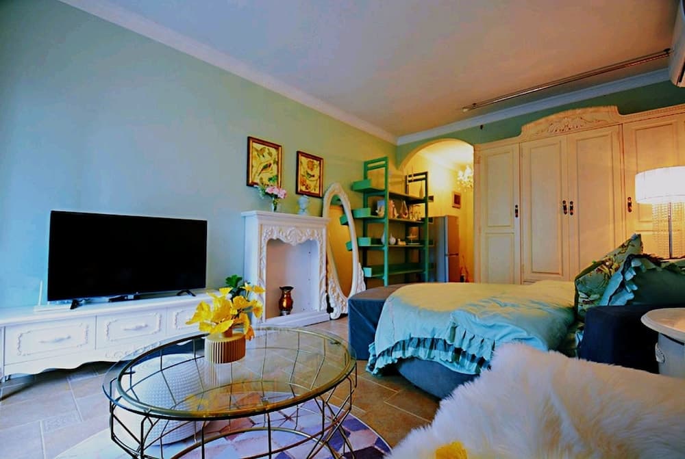 Avatar Green Queen Round Bed High Rise View Futian