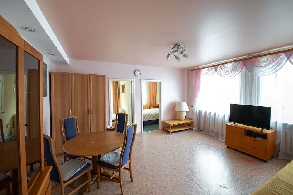Apartment on Tigrovaya St. 25