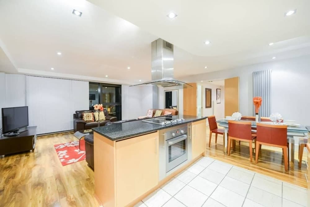 Canary Wharf Luxury Apartments