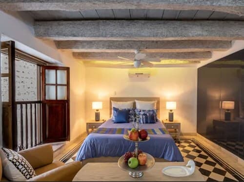 Elegant 1 Bedroom Near San Pedro Church