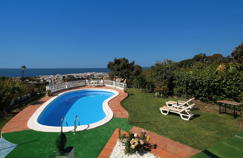 1070 Villa Rosario