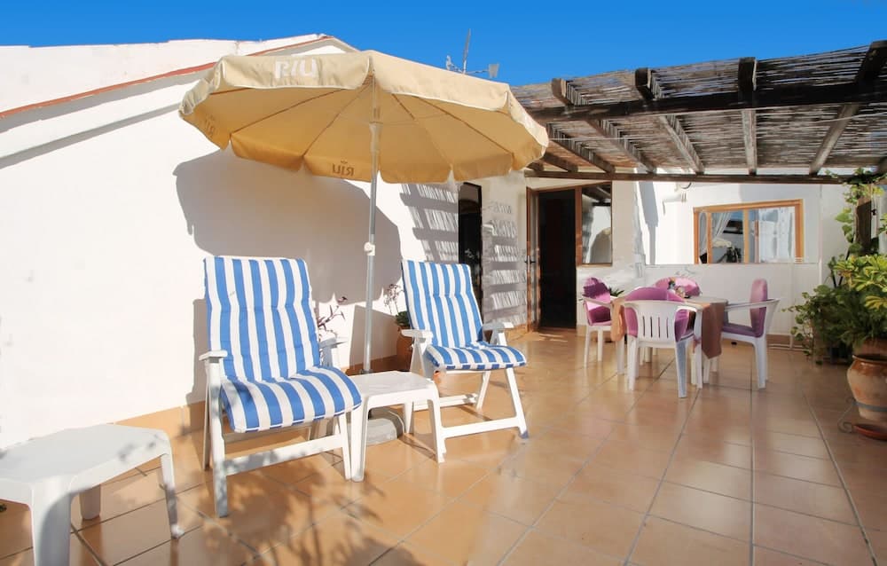 1077 Apartment Paola