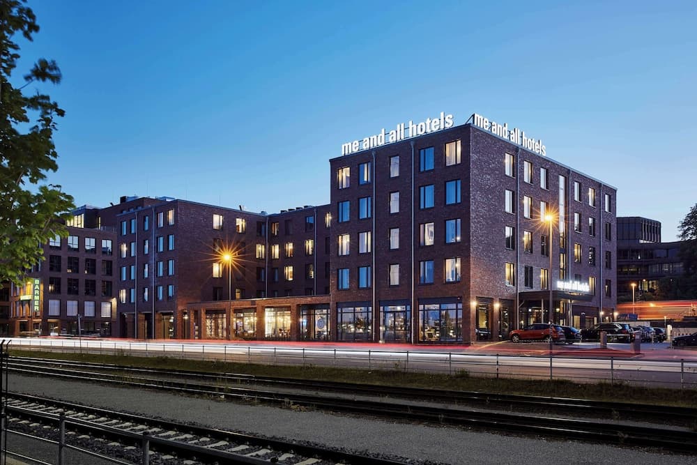 Me and All Hotel Kiel, by Hyatt