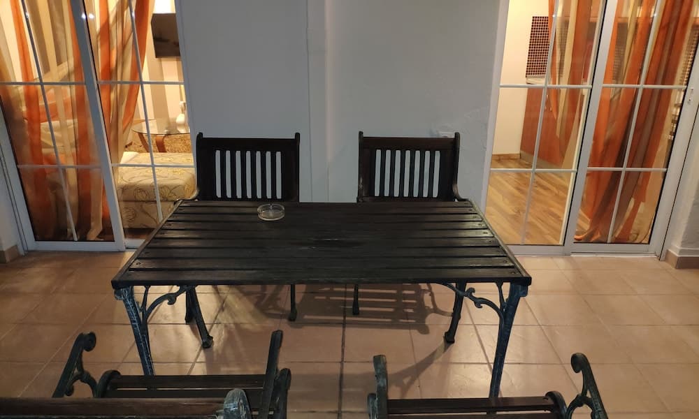 Açık havada yemek servisi