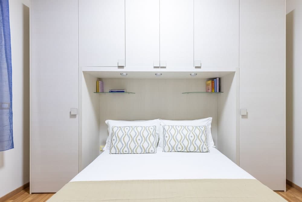 Spacious 3 bedrooms apartment in Sorrento OldTown