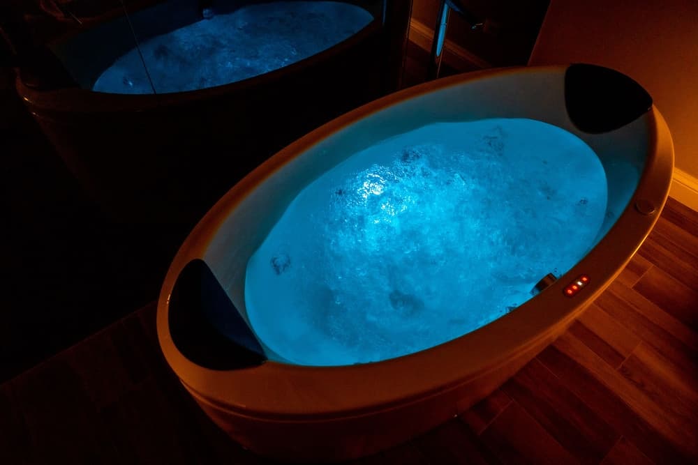 Özel spa küveti