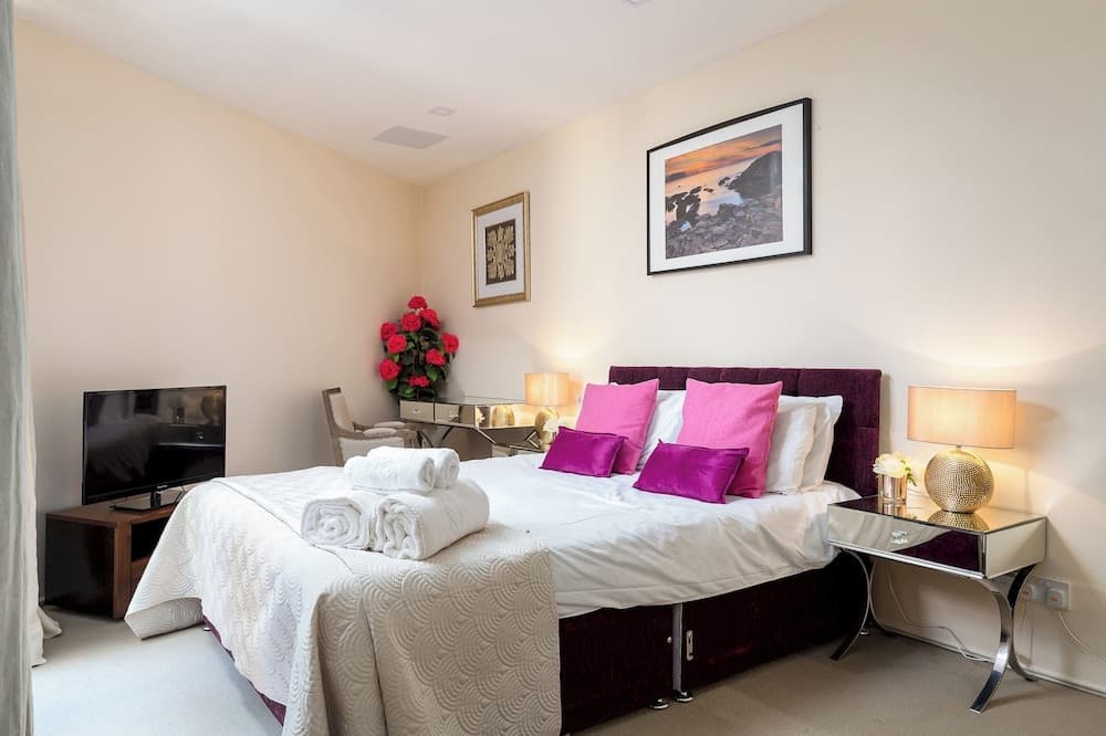 Spacious 2-bedroom Apartment in Mayfair