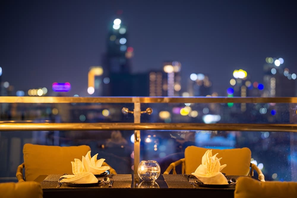 Açık havada yemek servisi