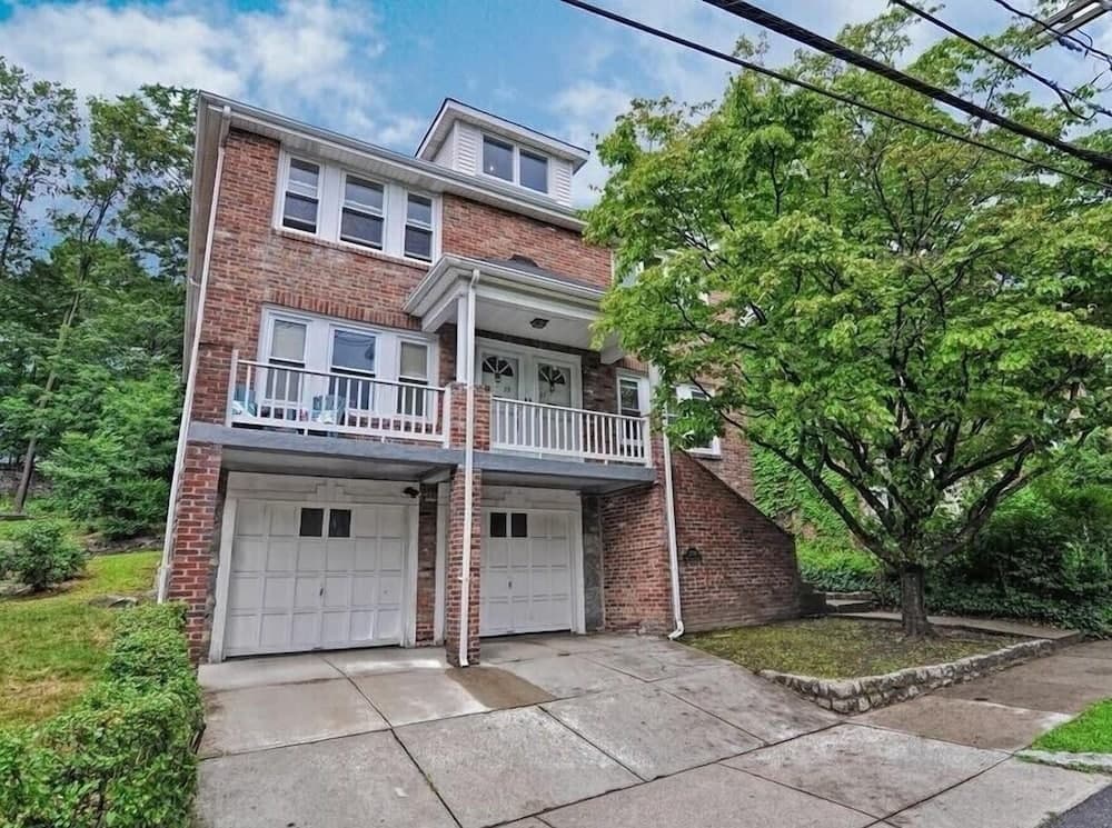 Natalie House - Boston