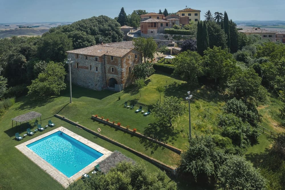 Villa e Fattoria di Radi