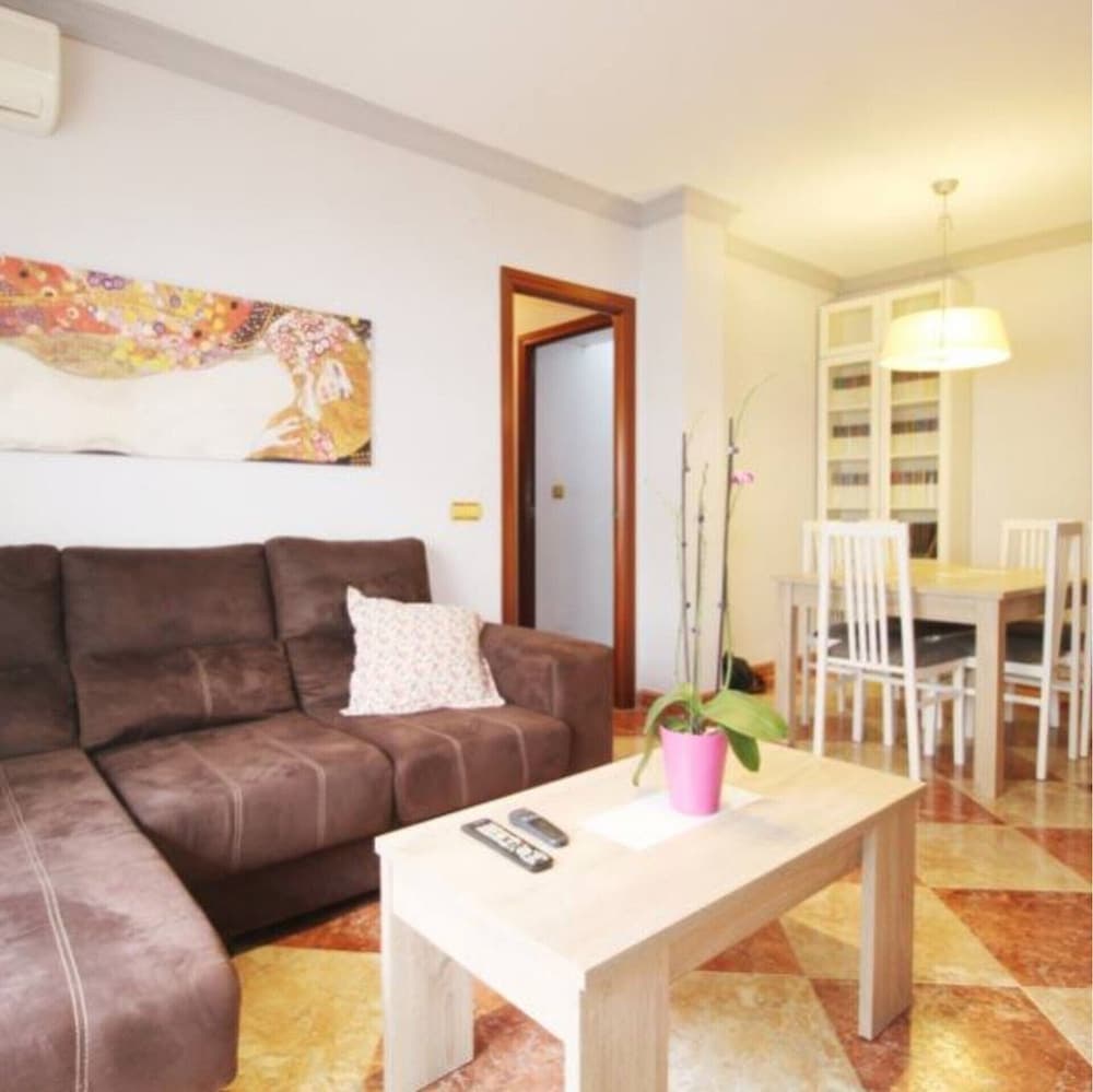 1080 Apartment Olivia