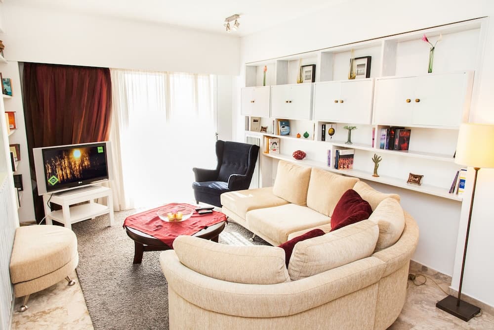 Calm Oasis Apartment in Marousi