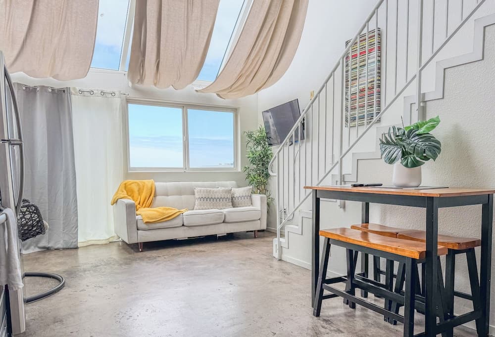 Little Italy Modern Lofts