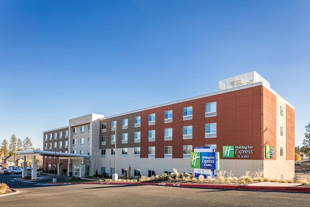 Holiday Inn Express & Suites Bend South by IHG