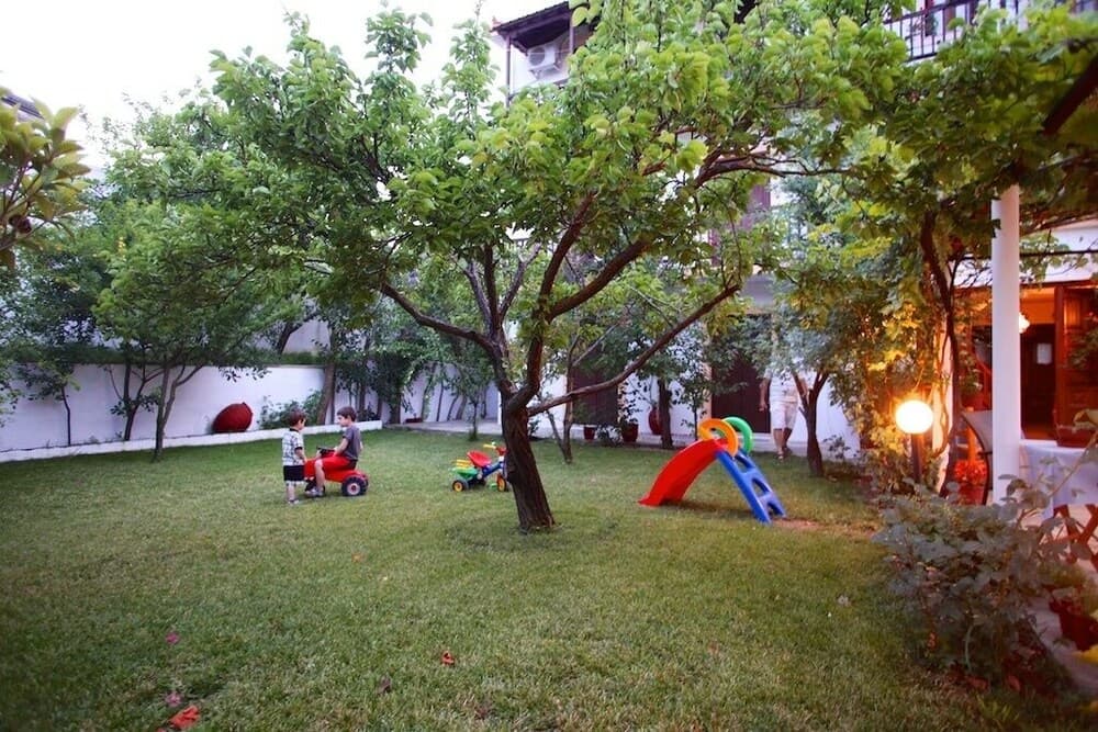 Çocuklar için oyun alanı - dış mekân