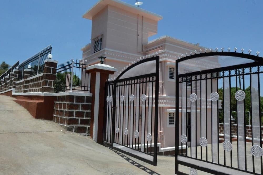 Arabian Villa's