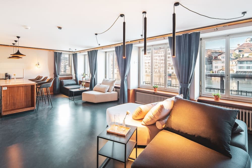 Lobi dinlenme salonu