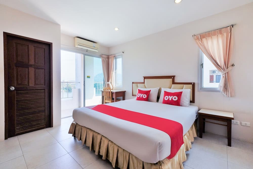 OYO 605 Lake View Phuket Place