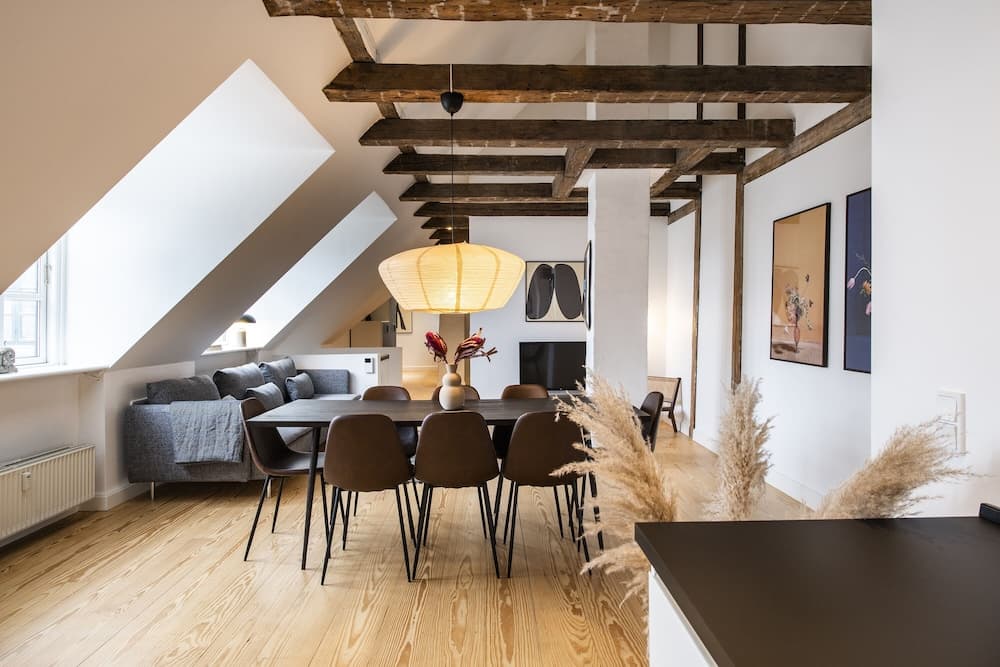 Town Hall Penthouse by Daniel&Jacob’s