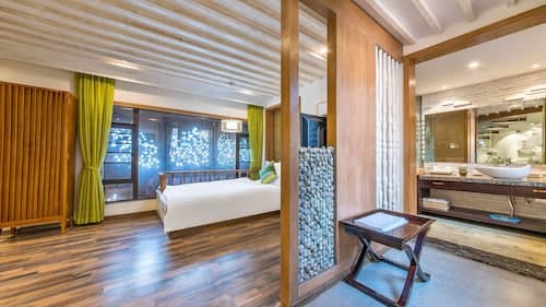 Floral Hotel Yun Shui Snow Mountain