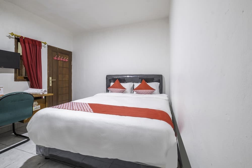 OYO Life 2391 Baladewa Residence Syariah