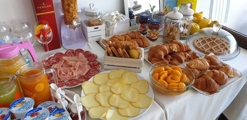 Açık büfe kahvaltı