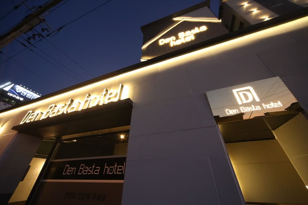 Den Basta Hotel